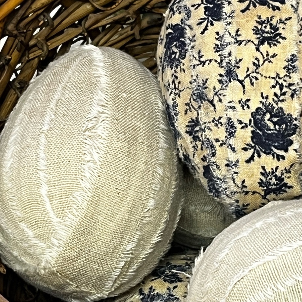 6 large primitive Easter eggs fabric blue floral tan farmhouse decor tier tray - Picture 9 of 10